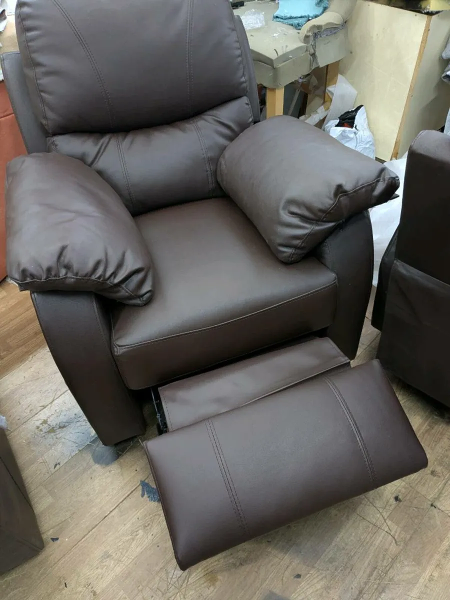 3 seater couch plus 2 recliner chairs brown. - Image 3