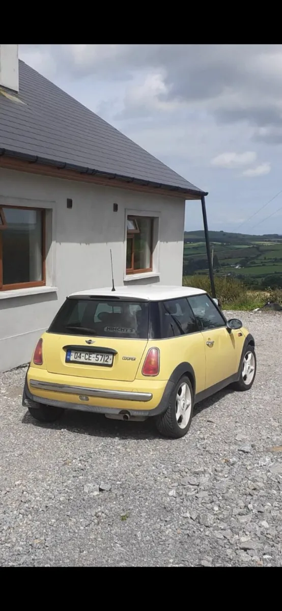 Mini Cooper 2004 - Image 1