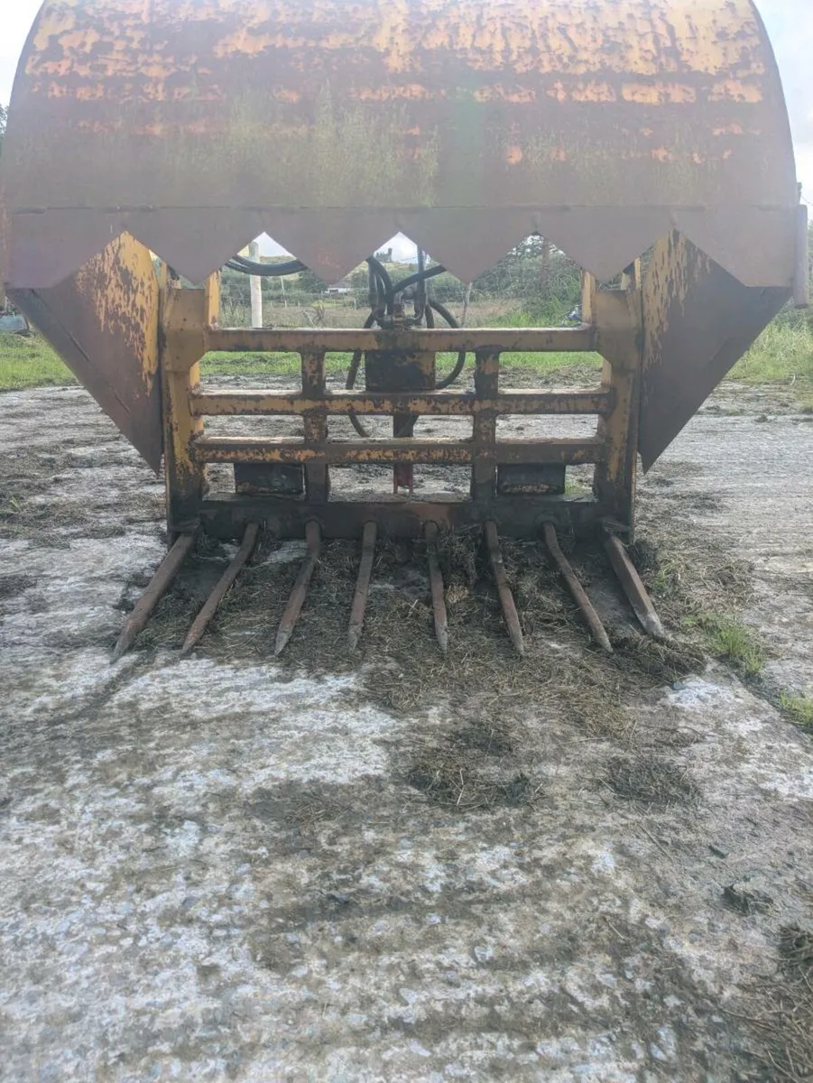 Johnston Bros shear grab - Image 4