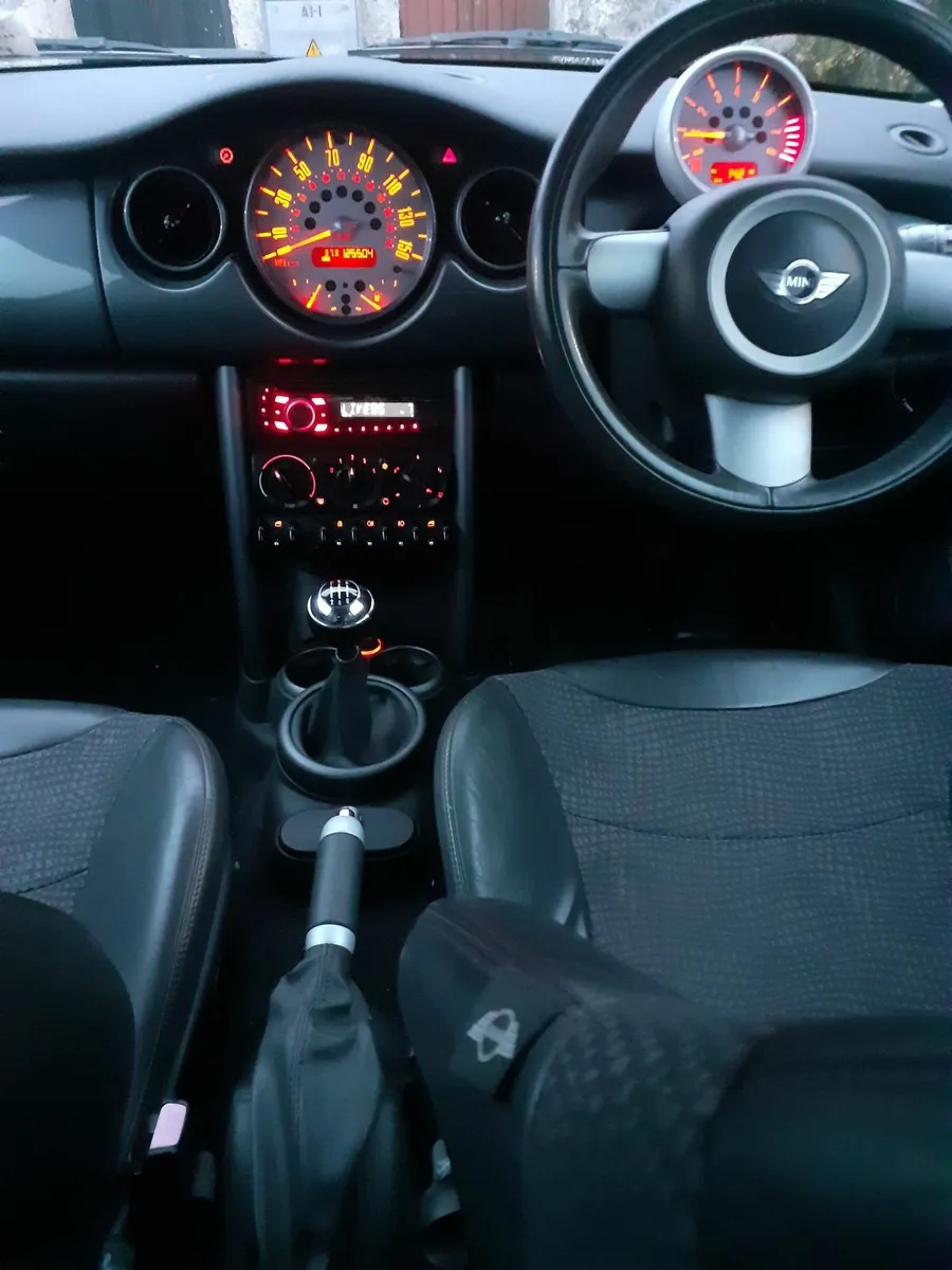Mini Cooper 2004 - Image 3