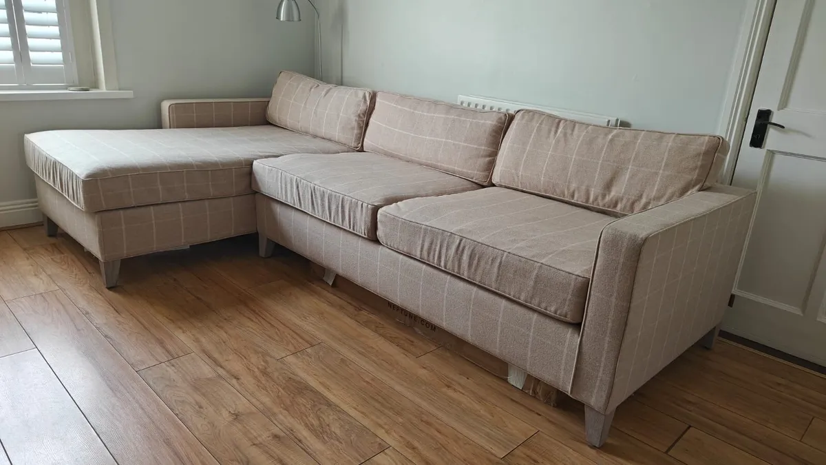 Neptune - Shoreditch sofa with chaise - Image 1