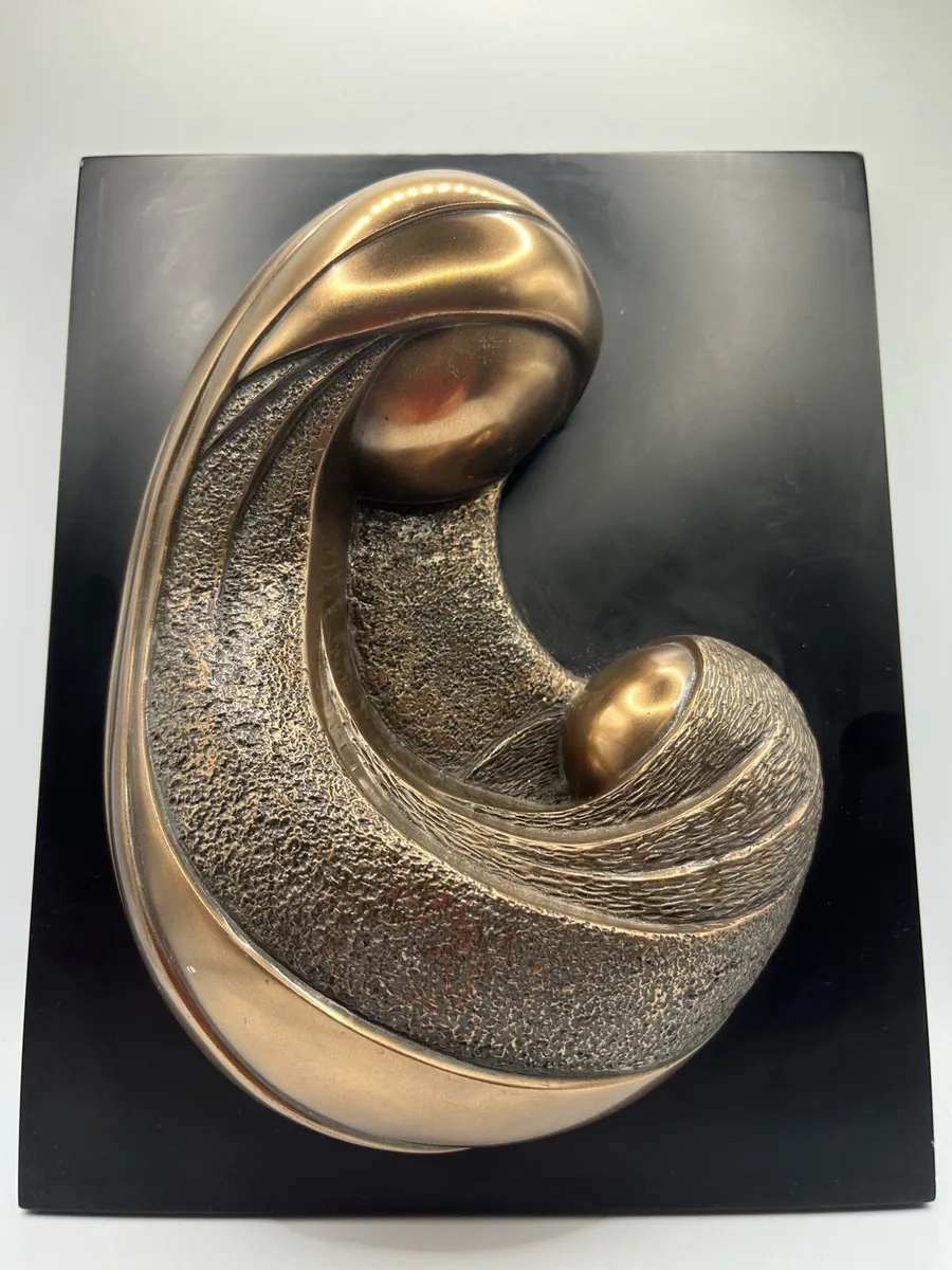 Genesis Virgin and Child - Image 1