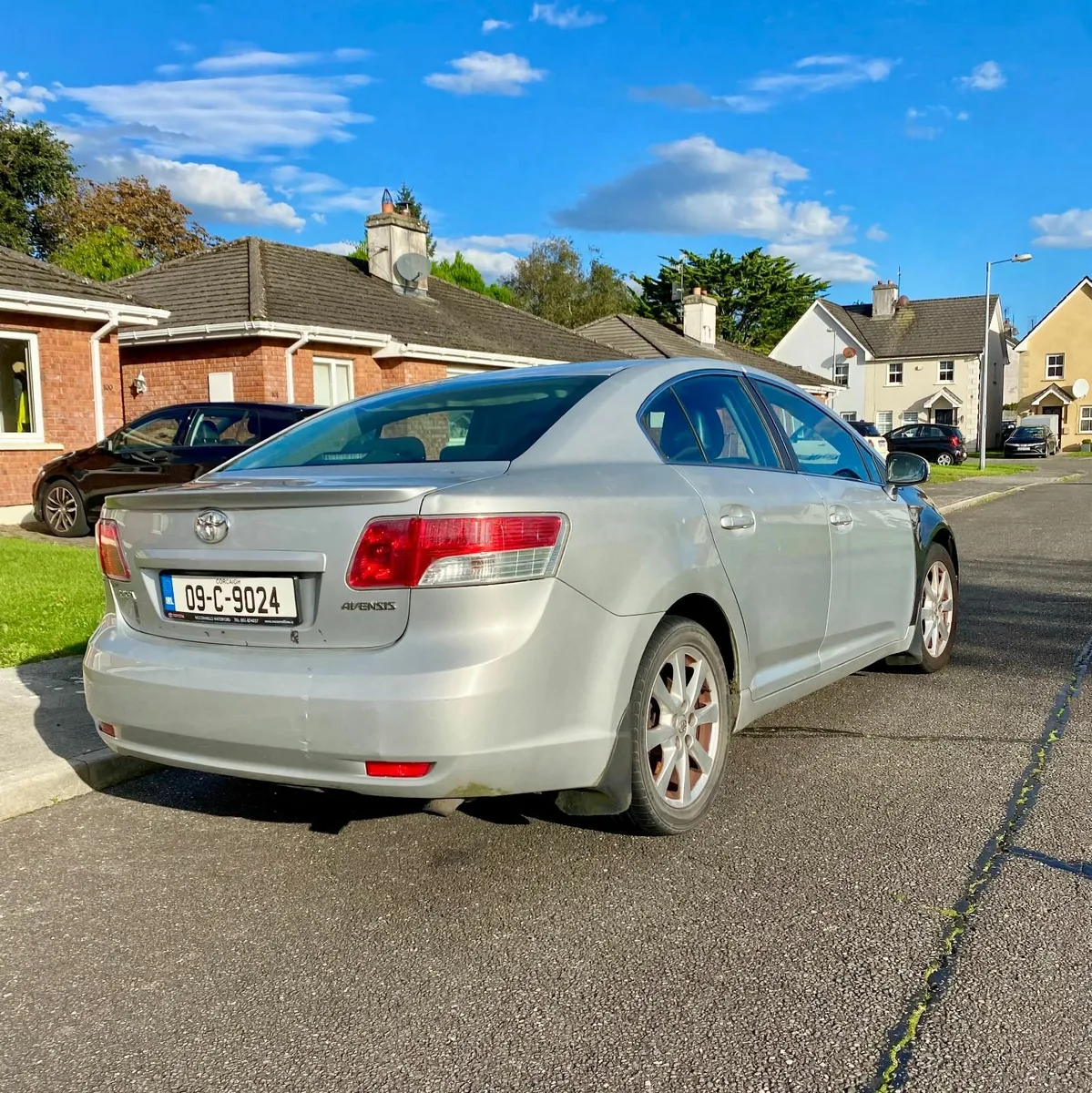 Toyota Avensis 2009 Diesel - Image 3