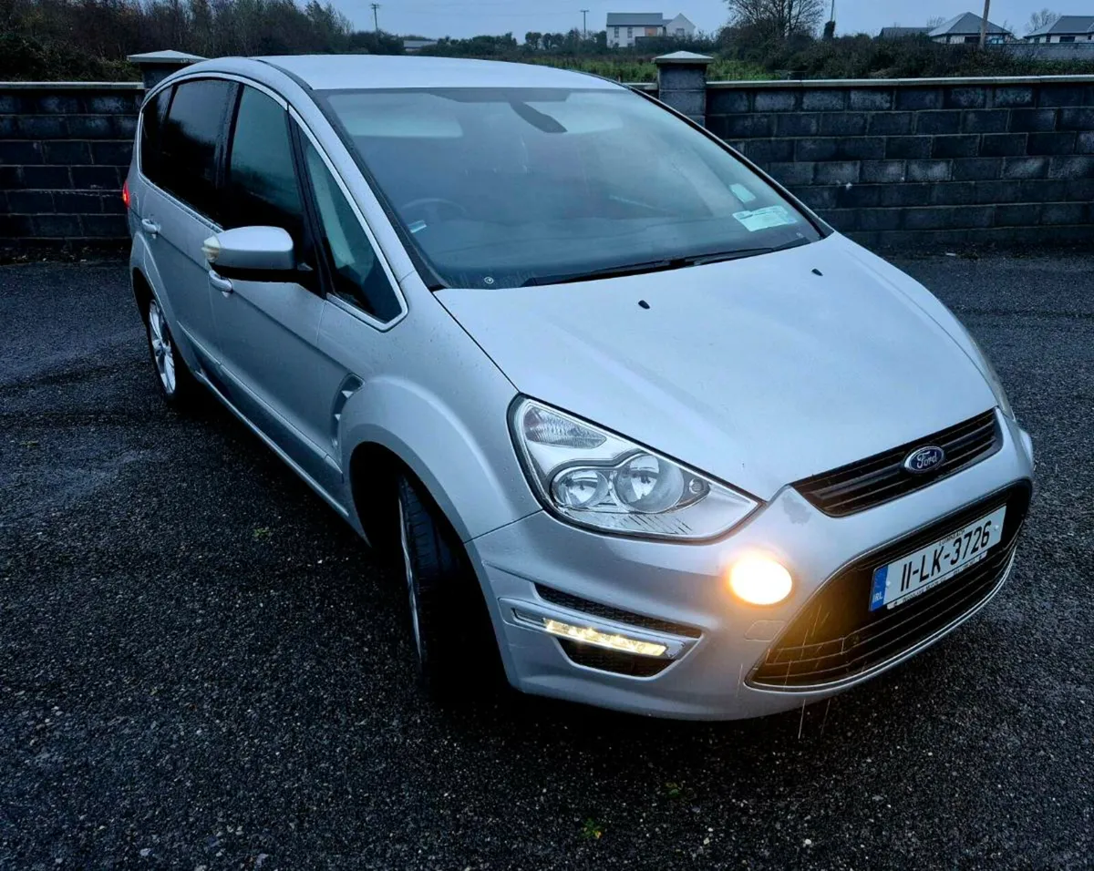 2011 FORD SMAX - Image 2