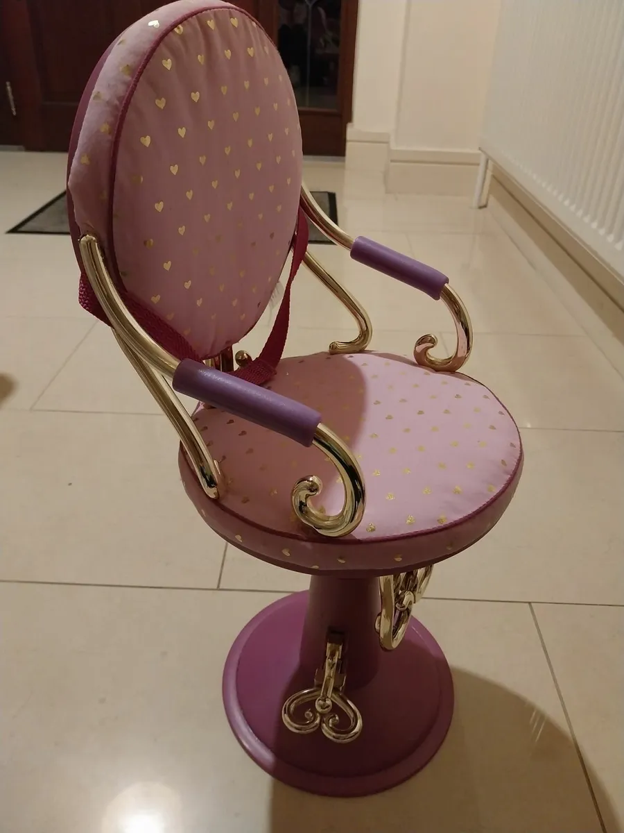 Our generation  -  Salon chair - Image 1