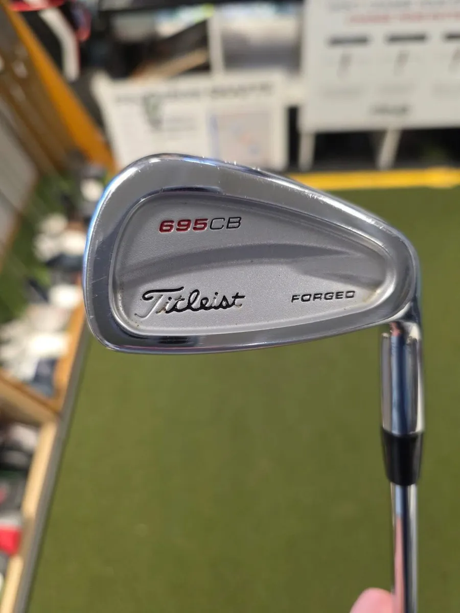 Titleist 695 Cb Forged Irons - Image 1