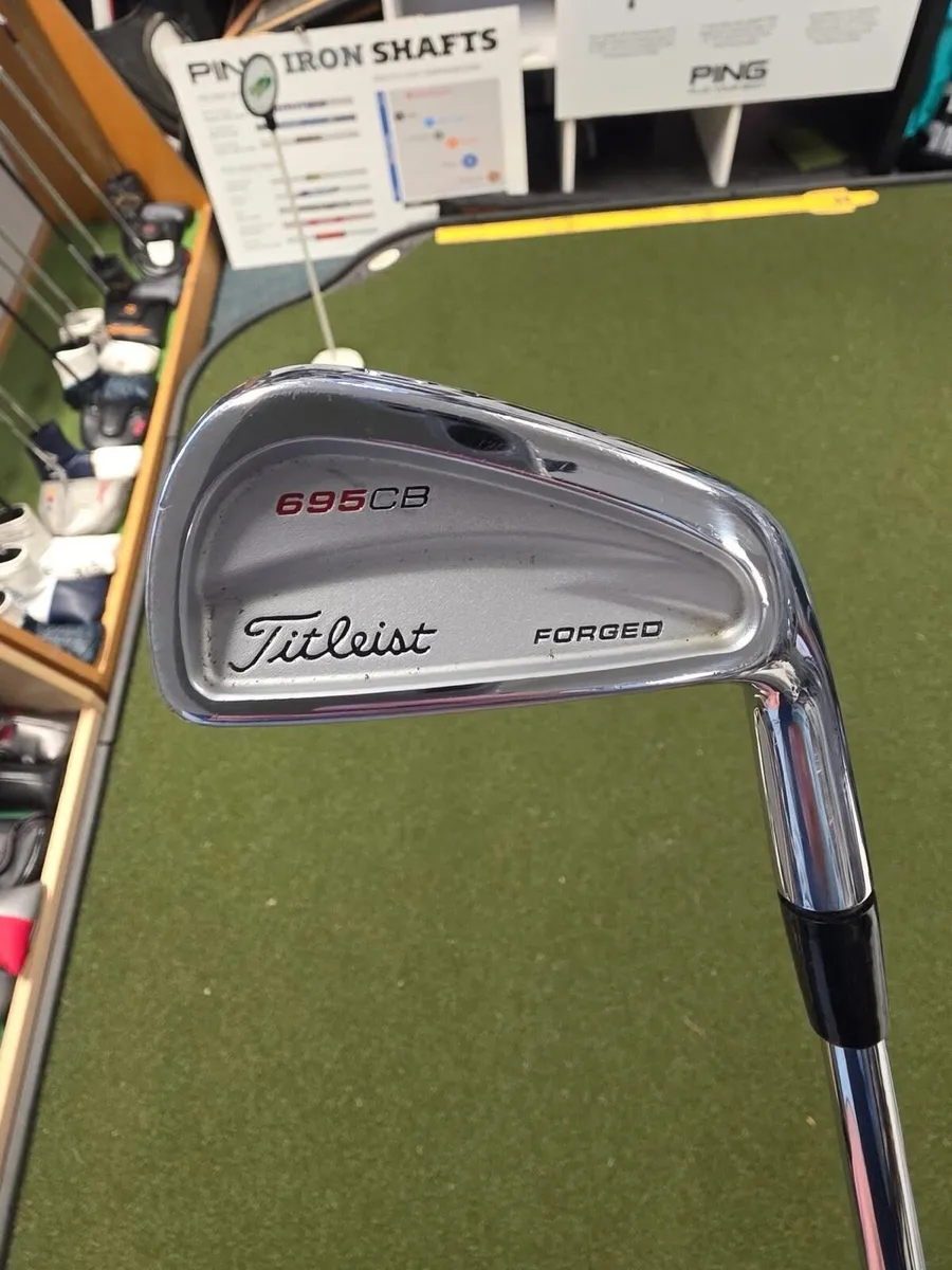 Titleist 695 Cb Forged Irons - Image 3