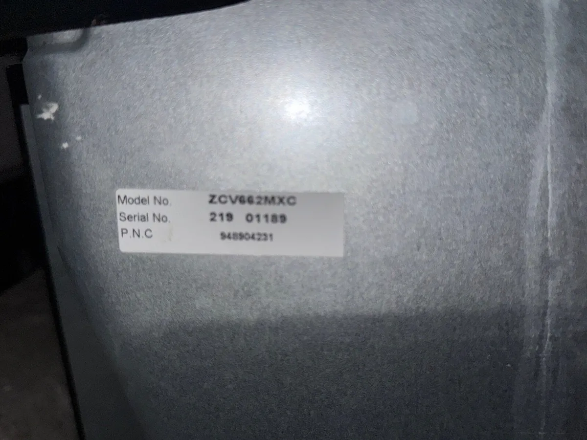 Zanussi Electric Hob and Oven Freestanding - Image 2