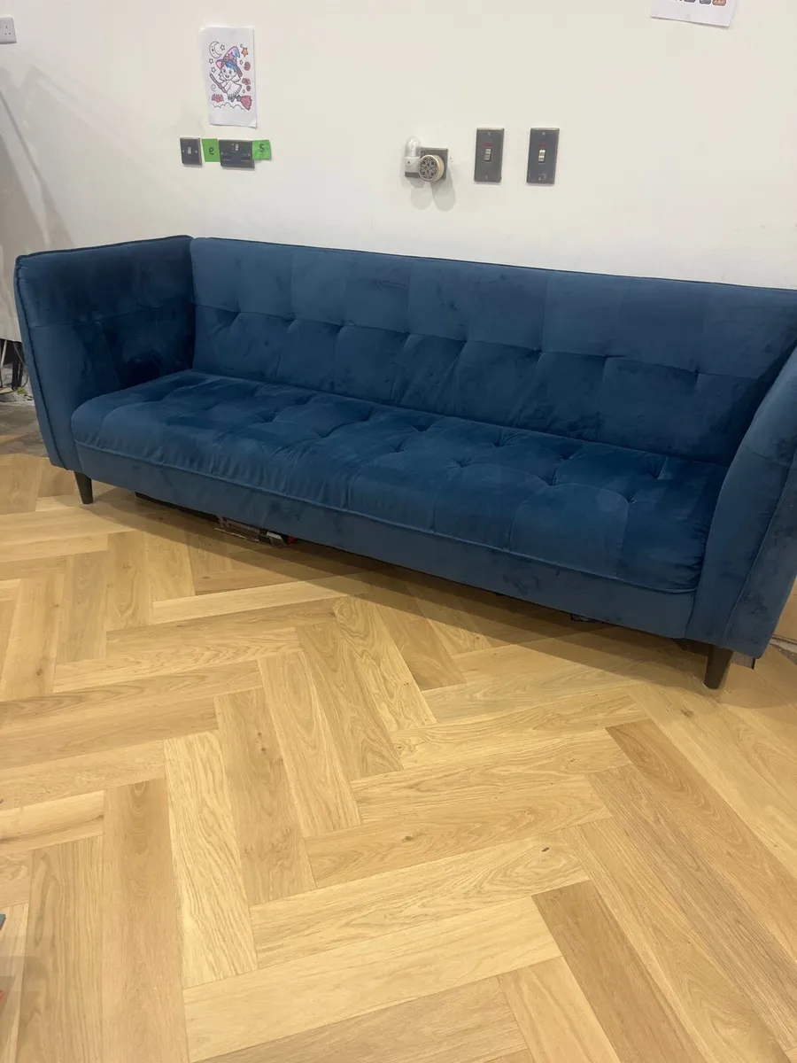 Sofa bed couch - Image 1