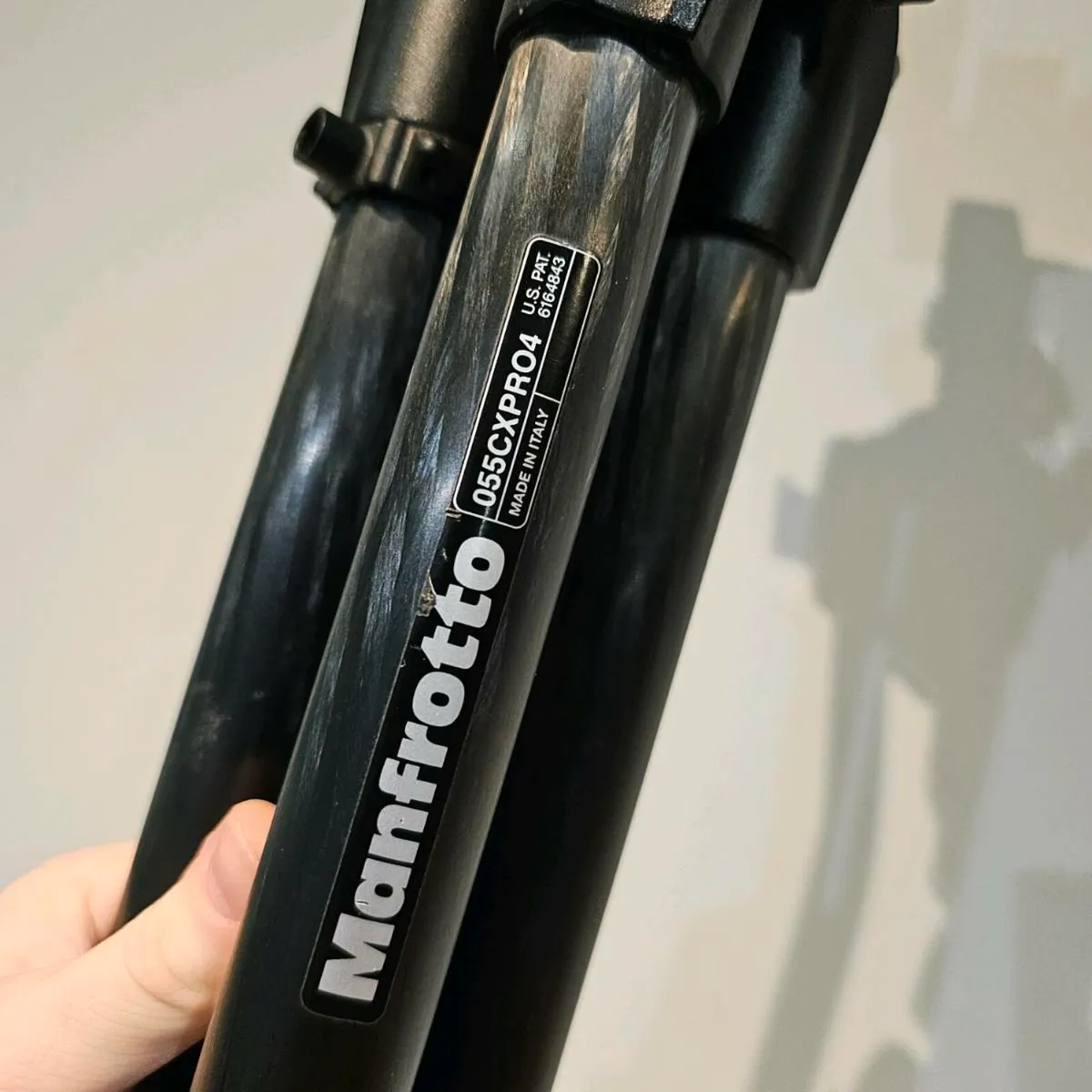 Manfrotto carbon fibre tripod - Image 1