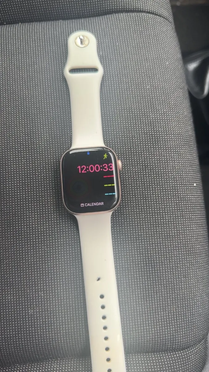 Apple watch - Image 2