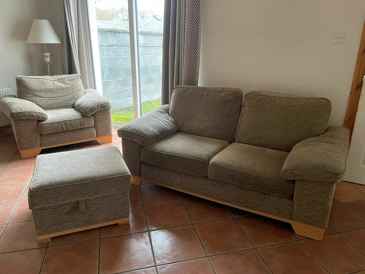 Suite, fridge, washing machine ,2 seater ,armchair - Image 1