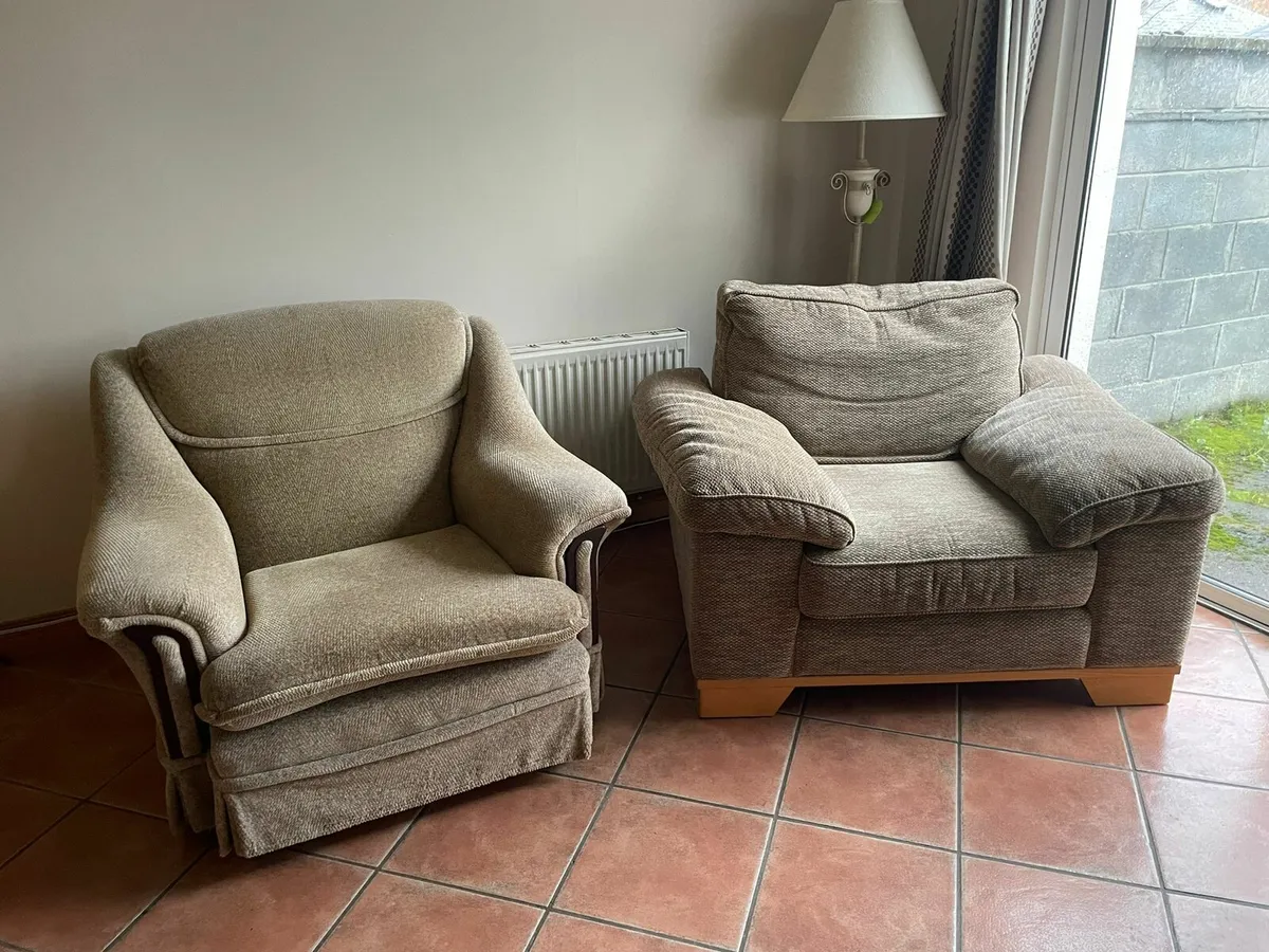 Suite, fridge, washing machine ,2 seater ,armchair - Image 2