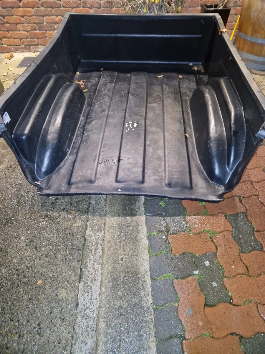 Toyota Land Cruiser long wheel base tub - Image 1