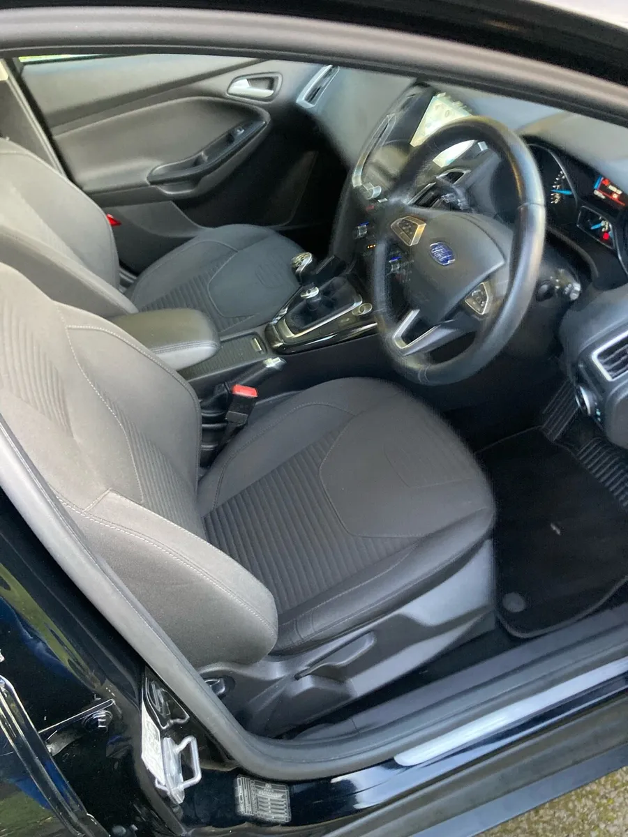 One owner just Nct full service history - Image 4