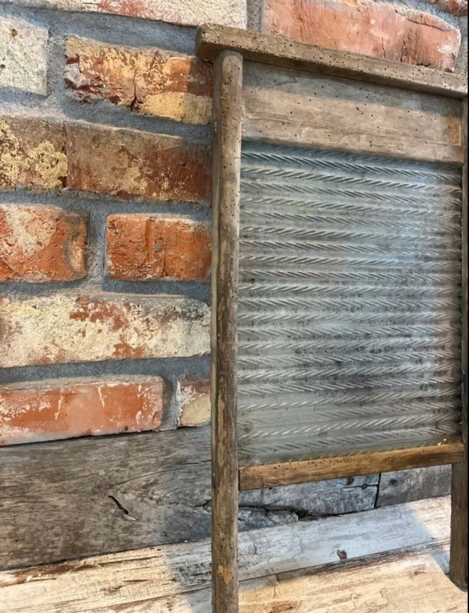Vintage Glass Washboard - Image 2