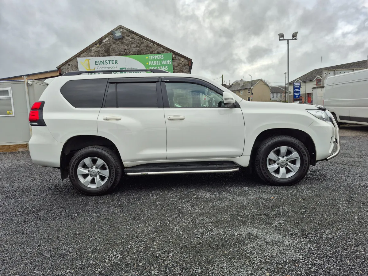 TOYOTA LANDCRUISER 2.8 LWB AUTO - Image 4