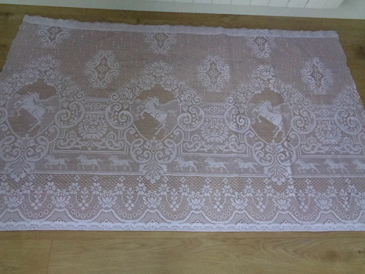 Net Curtain for Sale - Image 1