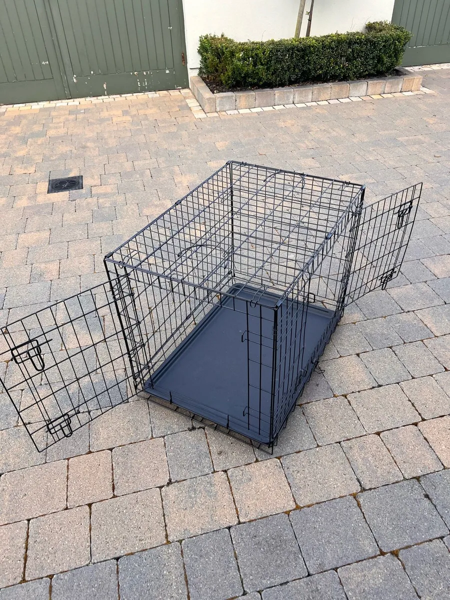 Dog crate - Image 1