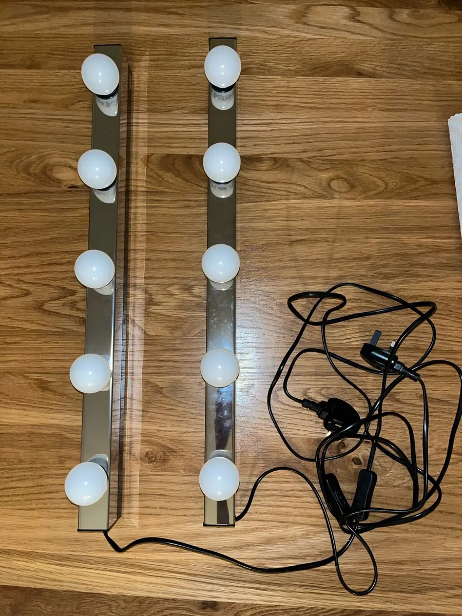 Vanity lights - Image 1