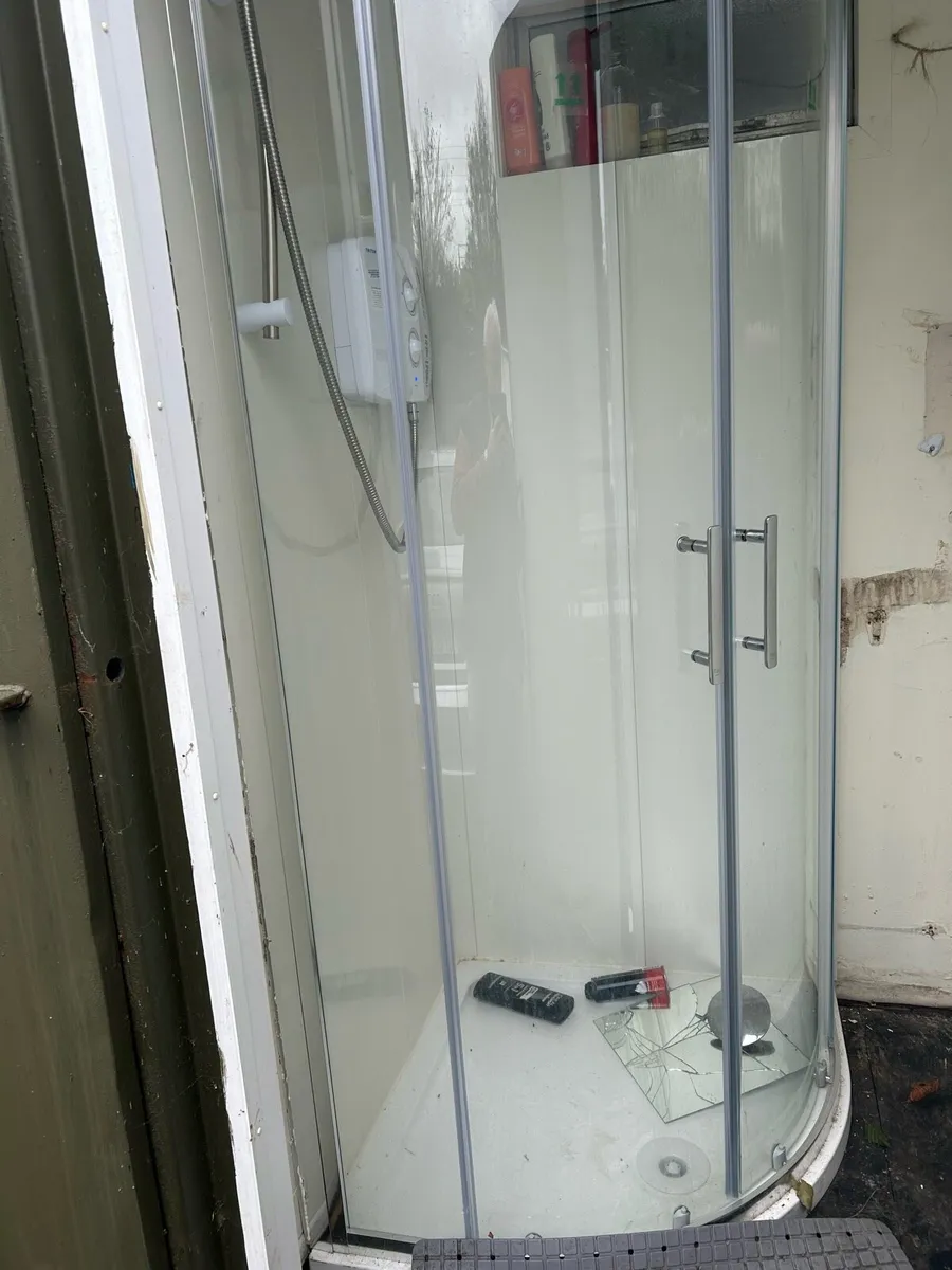 Container toilet block - Image 3