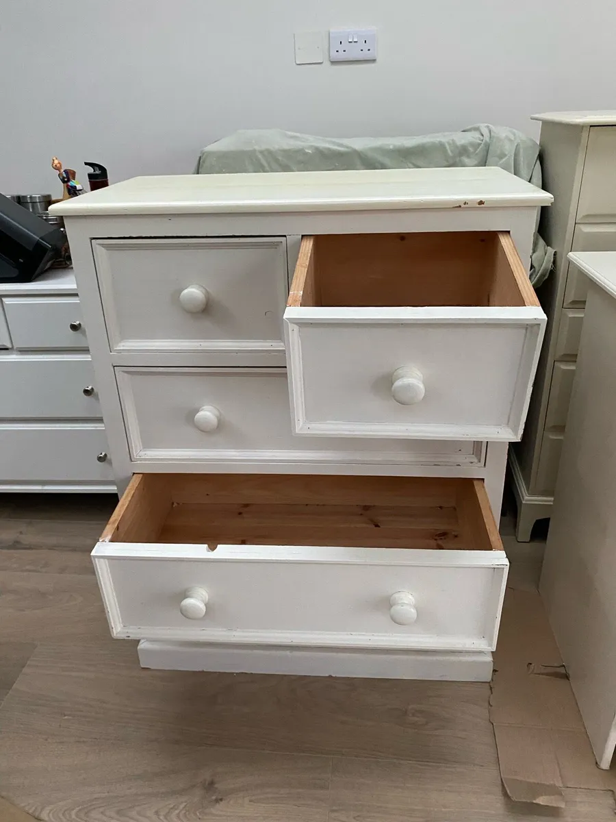 Chest of drawers solid wood - Image 2