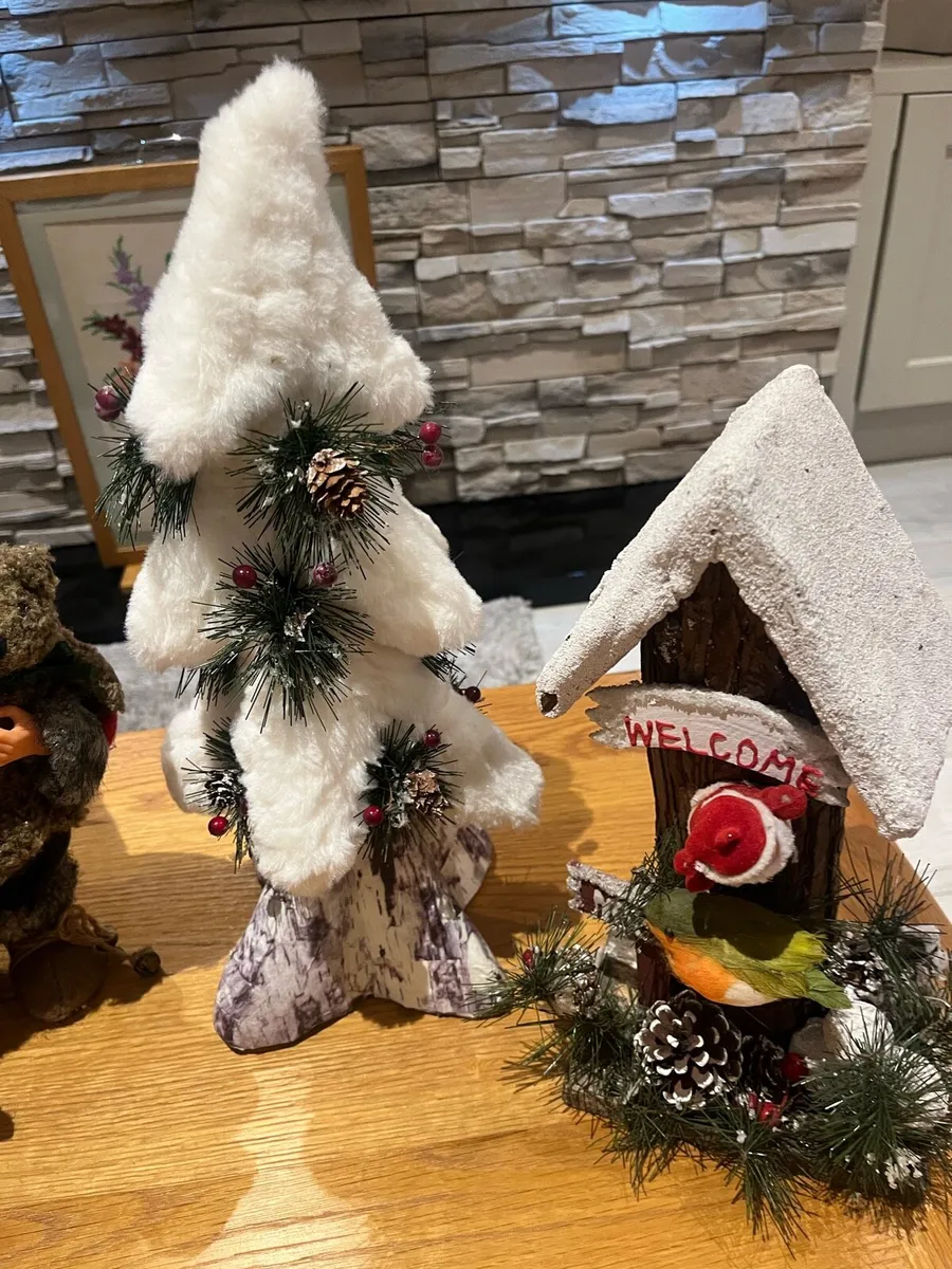 Christmas decorations - Image 1