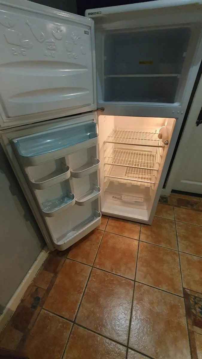 Beko fridge - Image 4