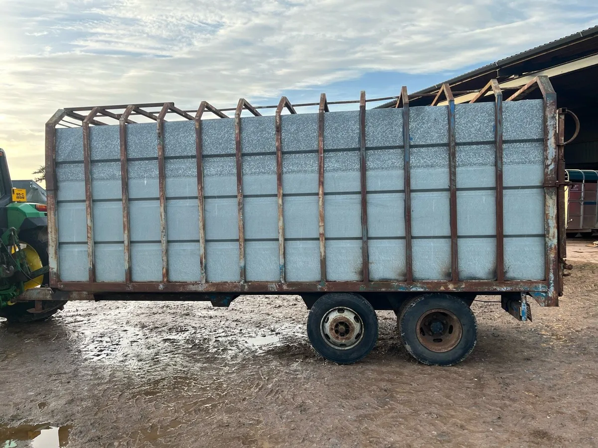 Cattle trailer - Image 2