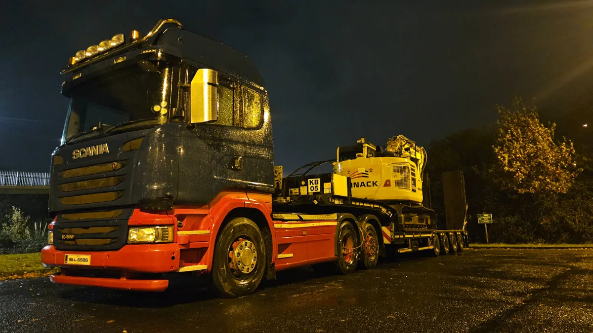 Two lowloaders empty rosslare to limerick