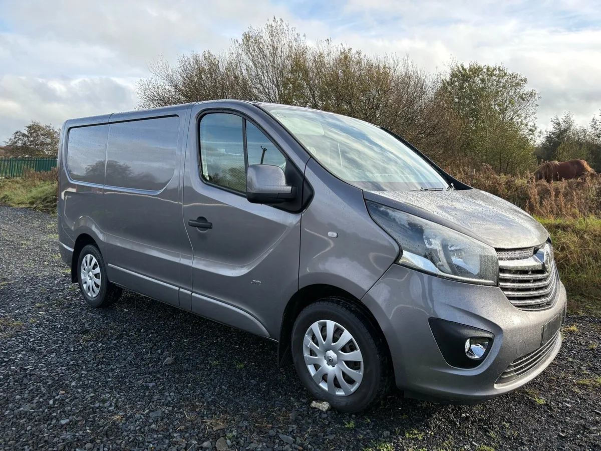 Vauxhall vivaro sportive 2015 - Image 1