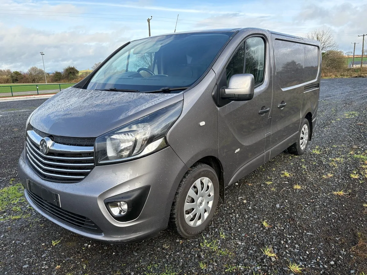 Vauxhall vivaro sportive 2015 - Image 4