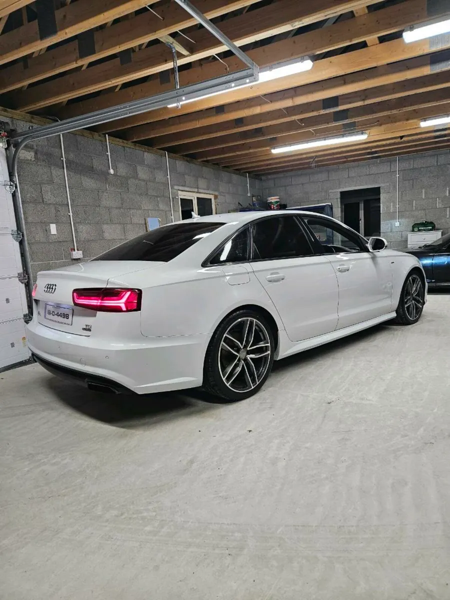 Audi A6 S-line Quattro Black Edition - Image 4