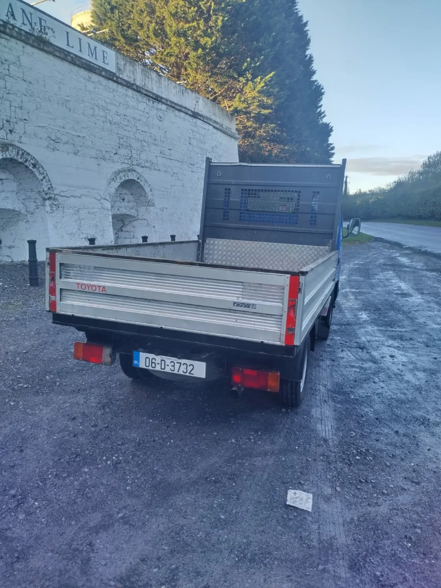 Toyota dyna - Image 3