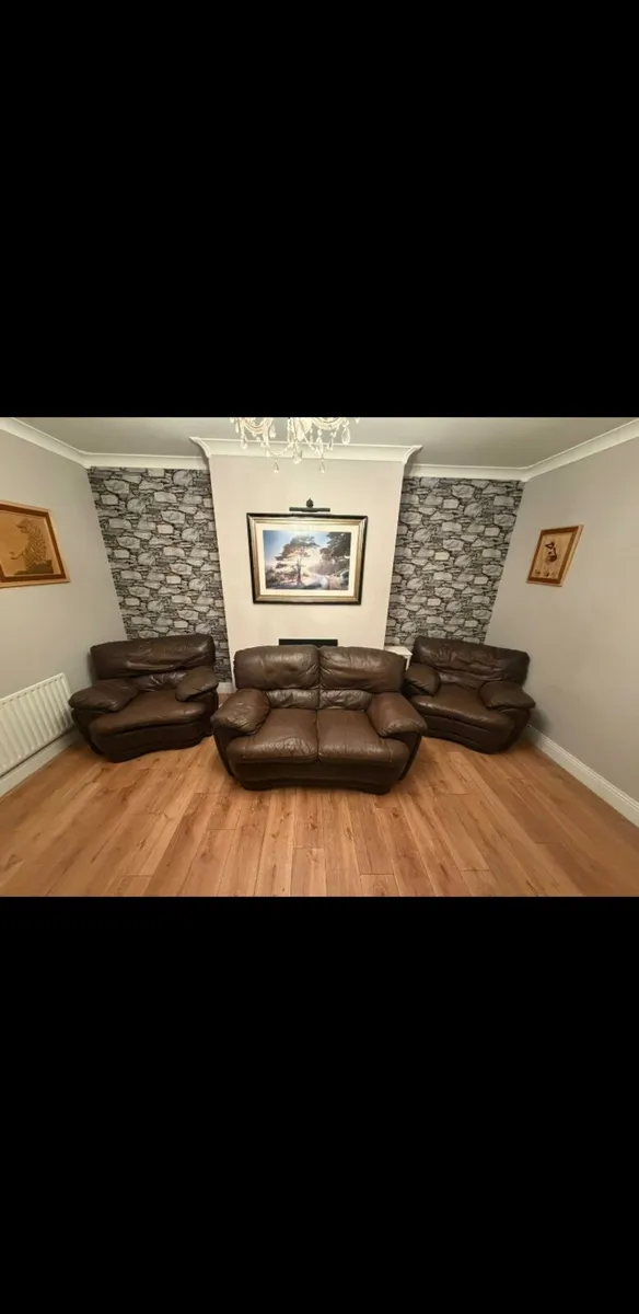 2 + 1 + 1 living room suite - Image 1