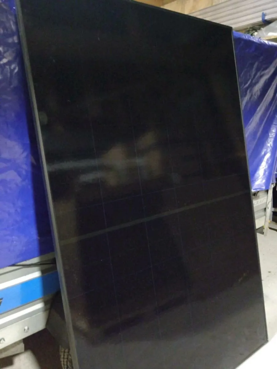 Brand new Longi solar panels 470w - Image 1