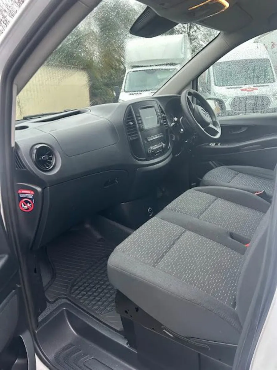 Mercedes-Benz Vito 2022 - Image 4