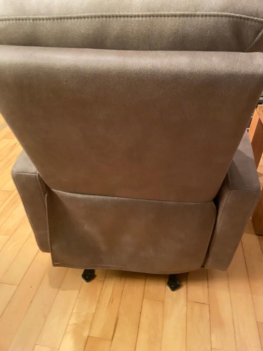 Recliner chair - Image 2