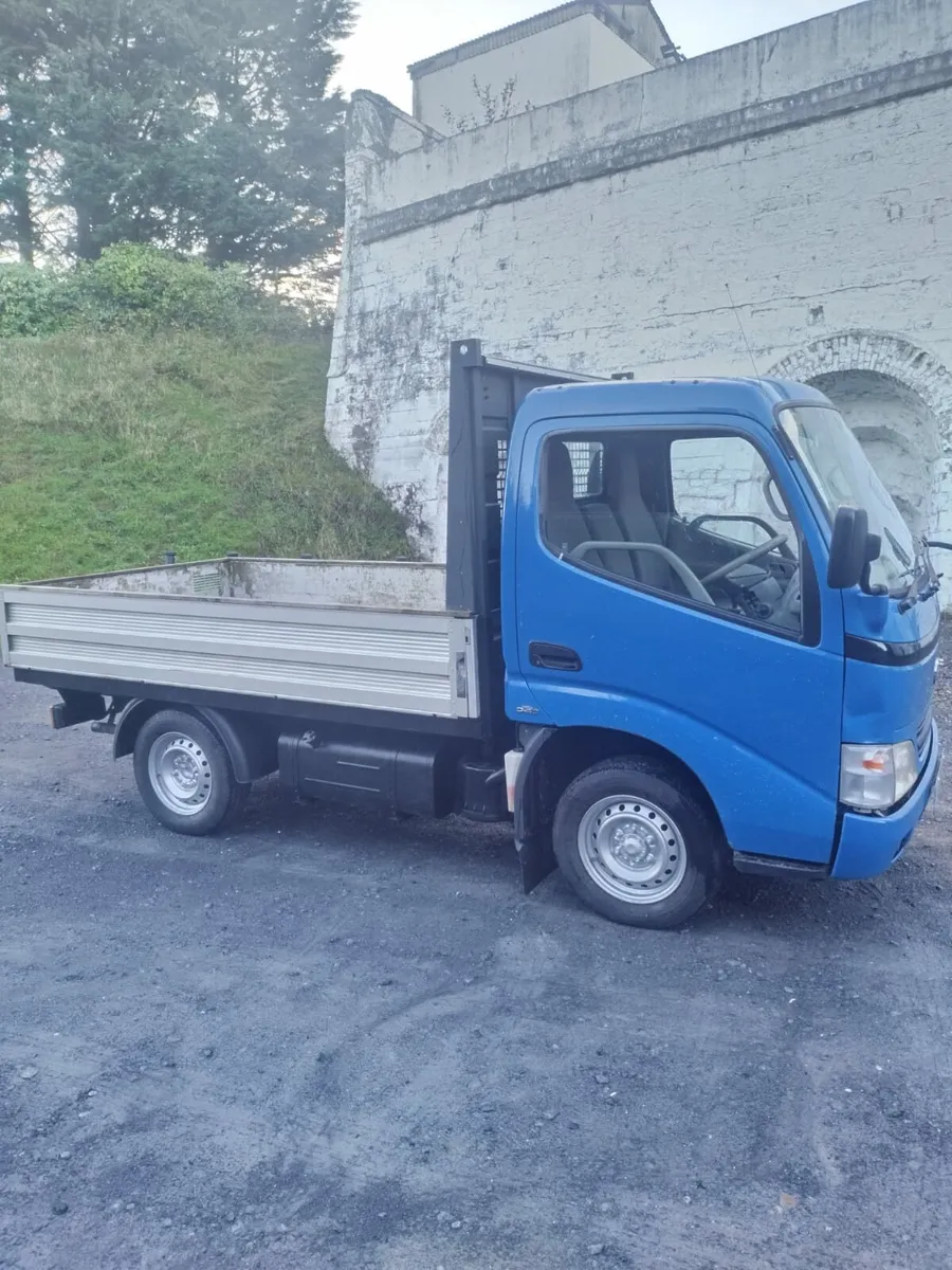 Toyota dyna - Image 4