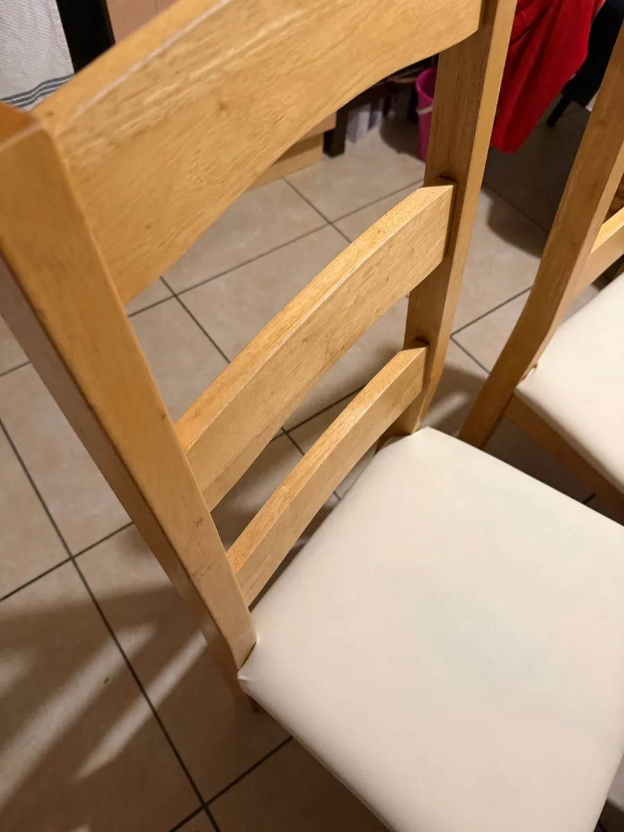 4 dining chairs - Image 4