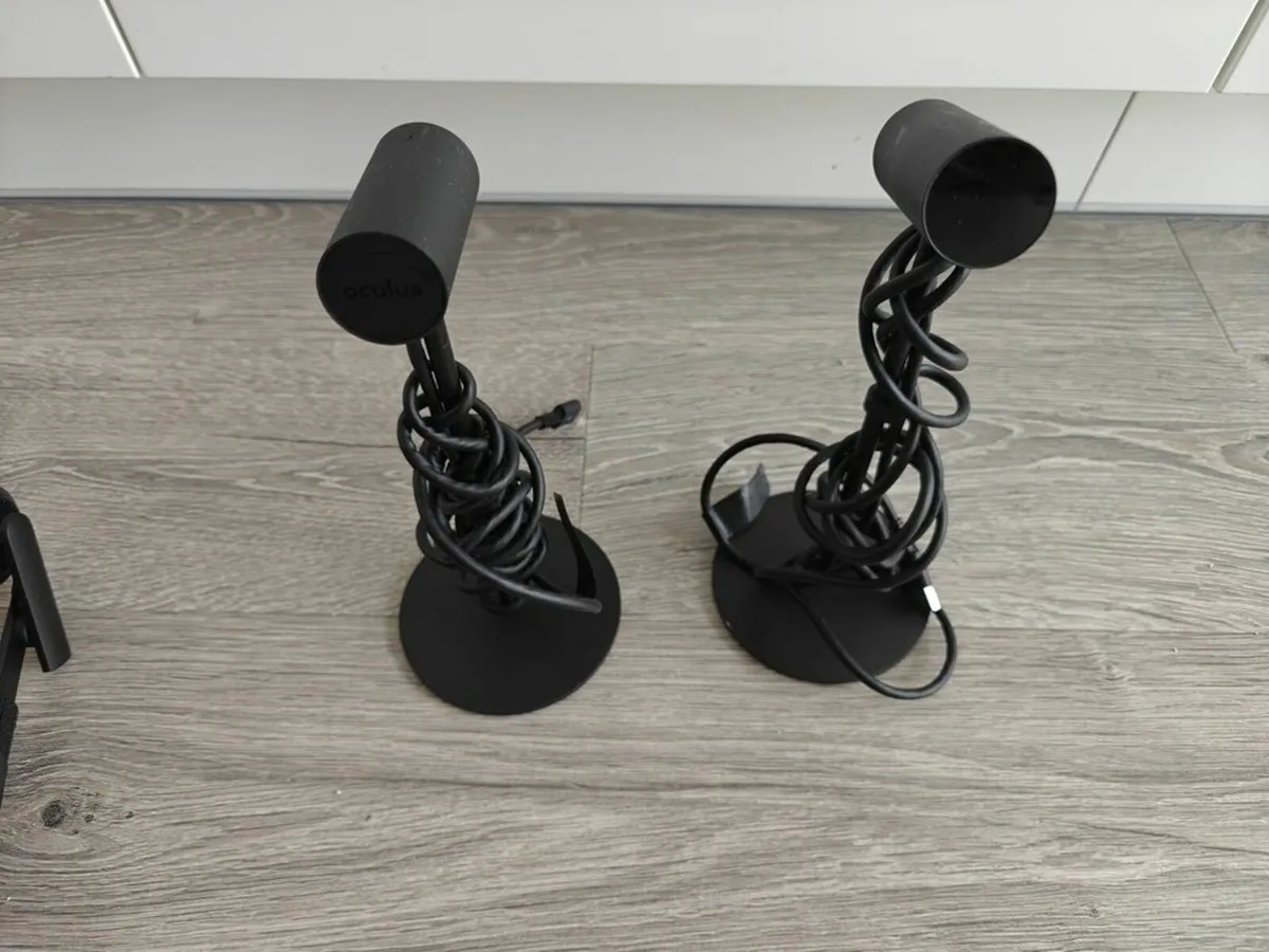 Meta Oculus Rift - VR Glasses - Image 2