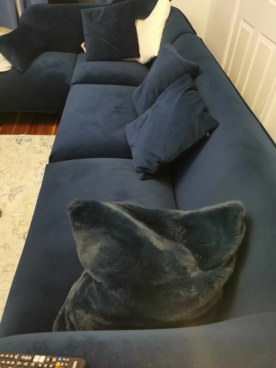 Corner Sofa - Image 1