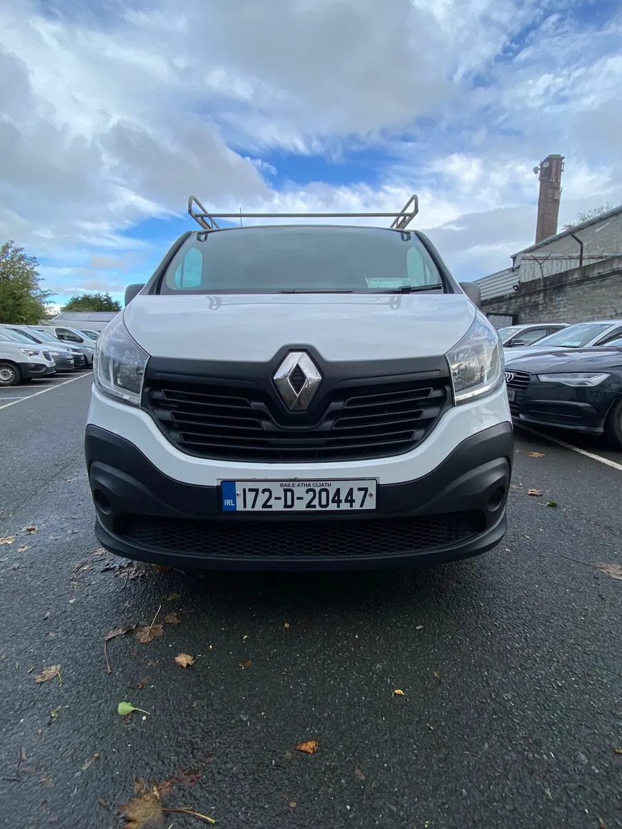 Renault trafic 2017 - Image 1