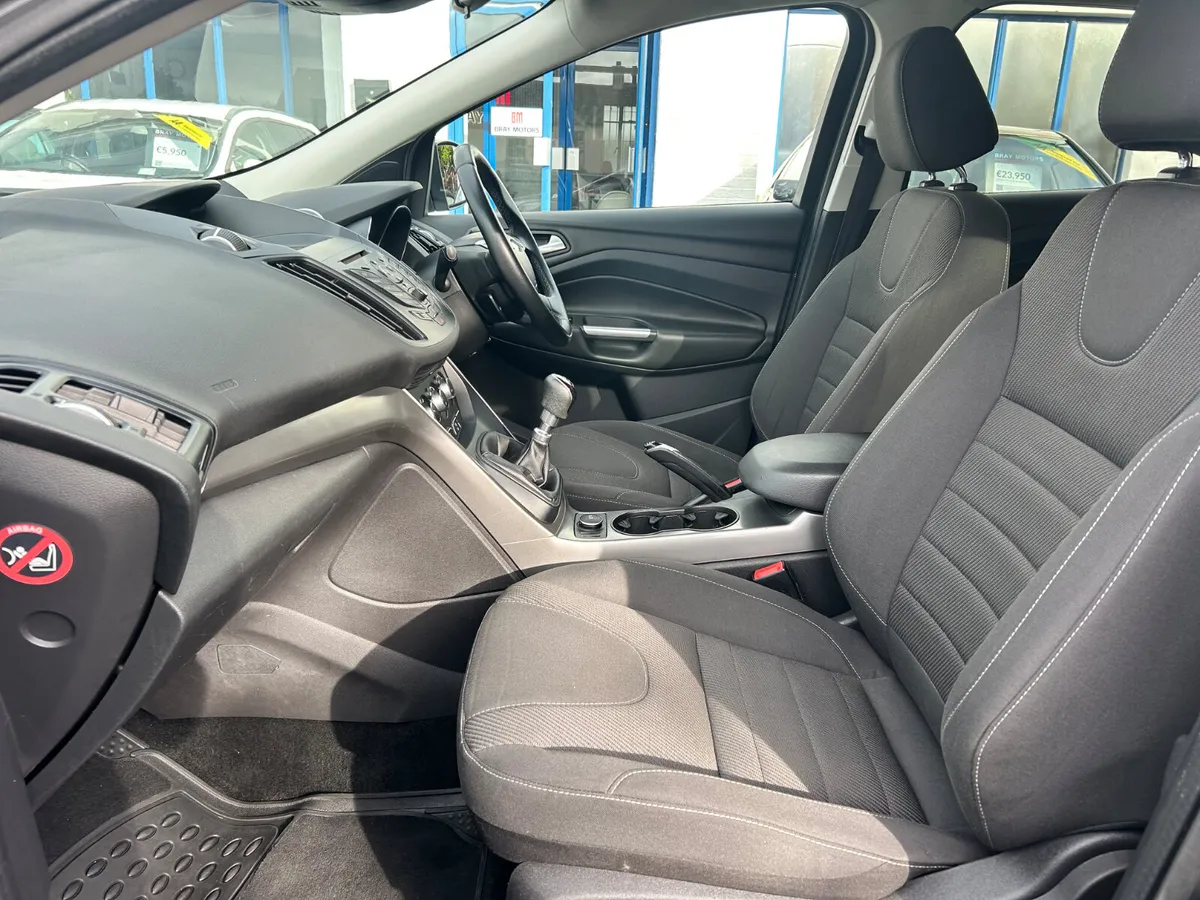 2016 FORD KUGA 2.0TDCI 5 SEATER ZETEC - Image 4