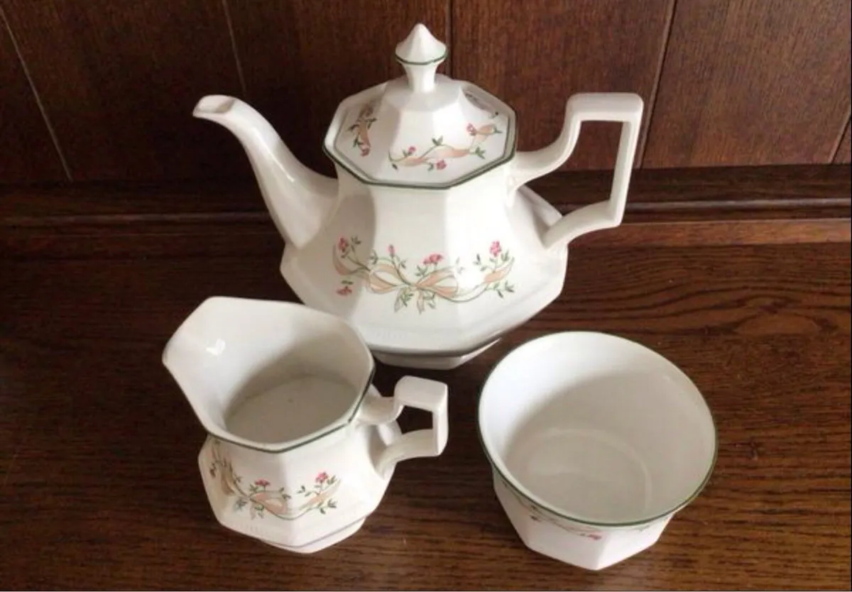 Eternal beau Tea set - Image 3