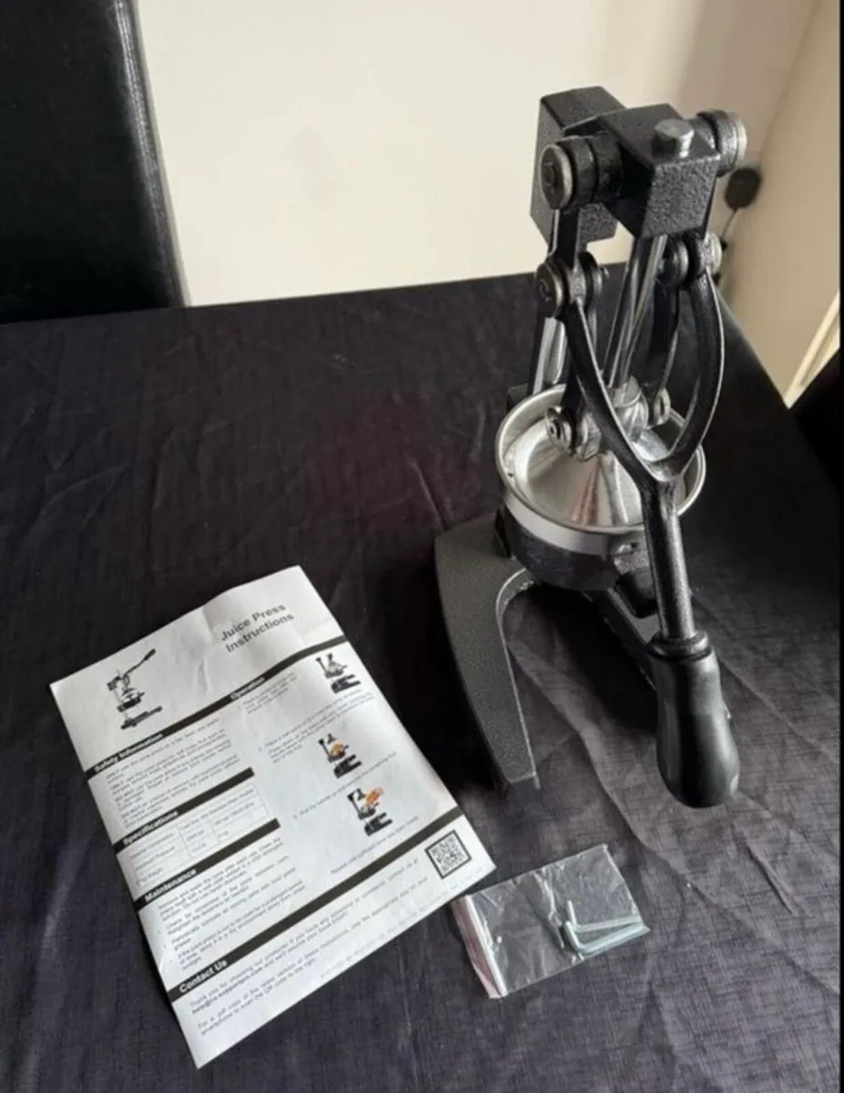 New commercial,professional grade cast iron juicer - Image 1