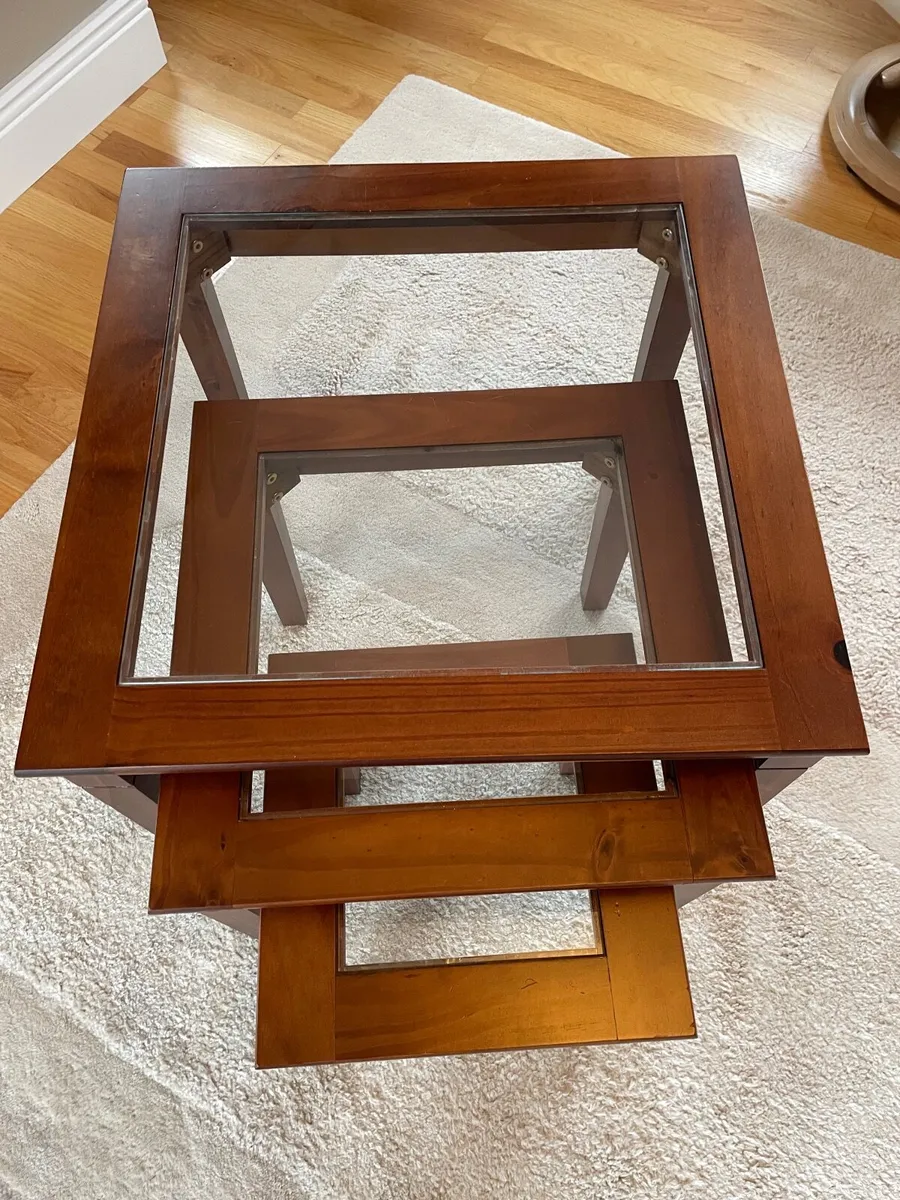 Nest of tables - Image 1