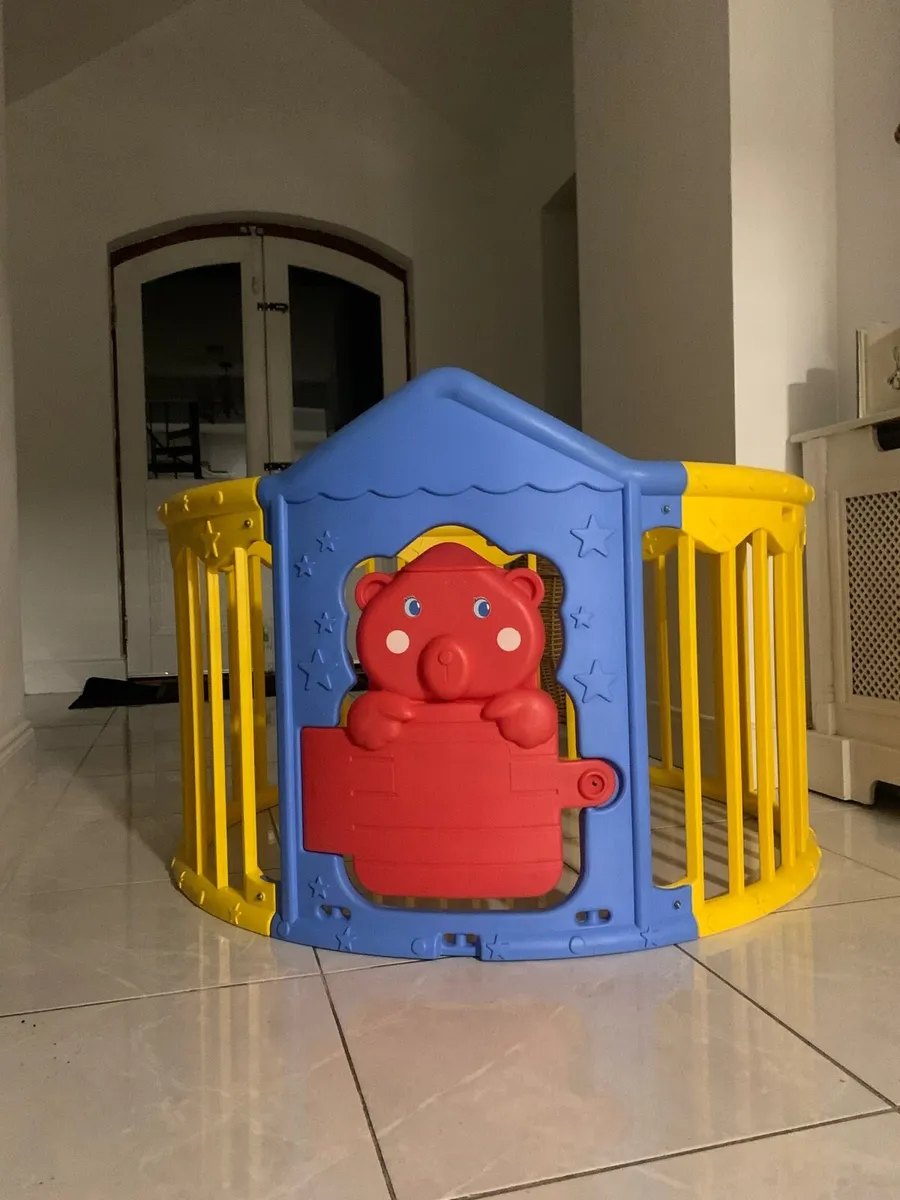 Baby playpen - Image 1