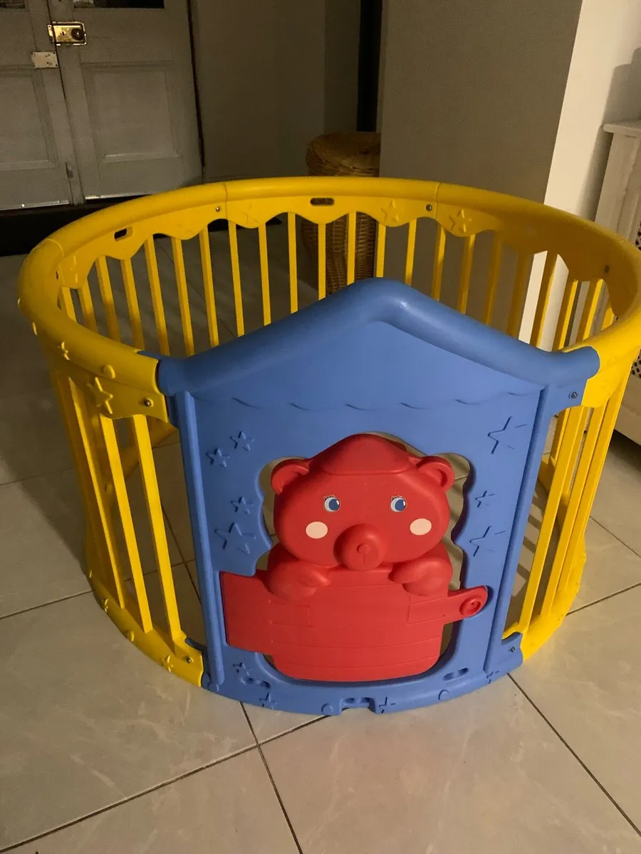 Baby playpen - Image 2