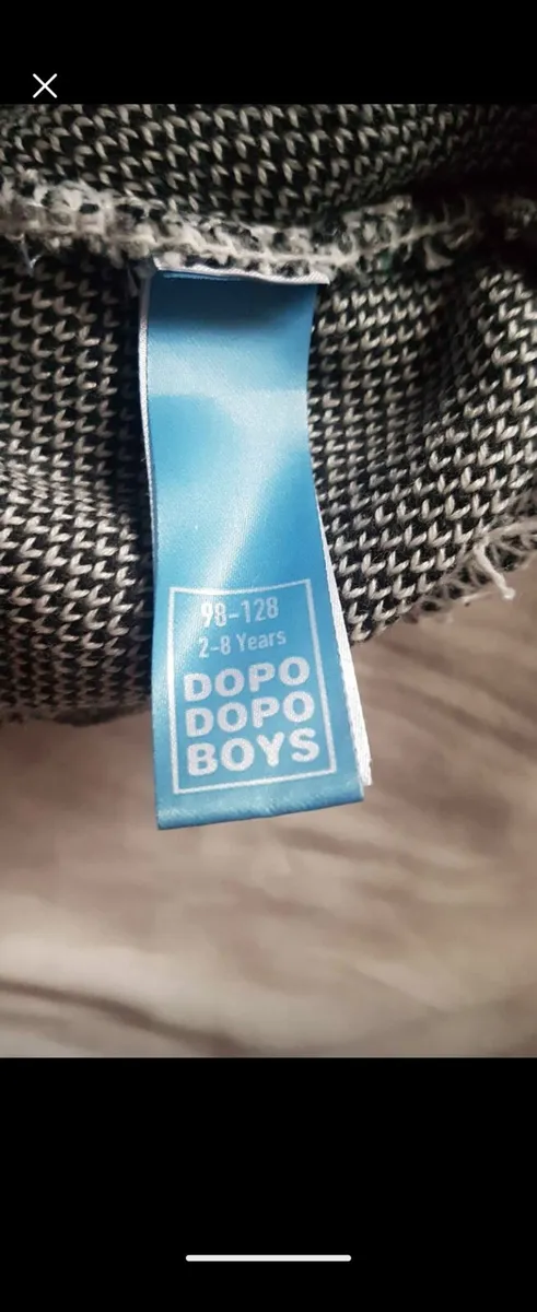 Cap barely used fits 2-8 years old - Image 2